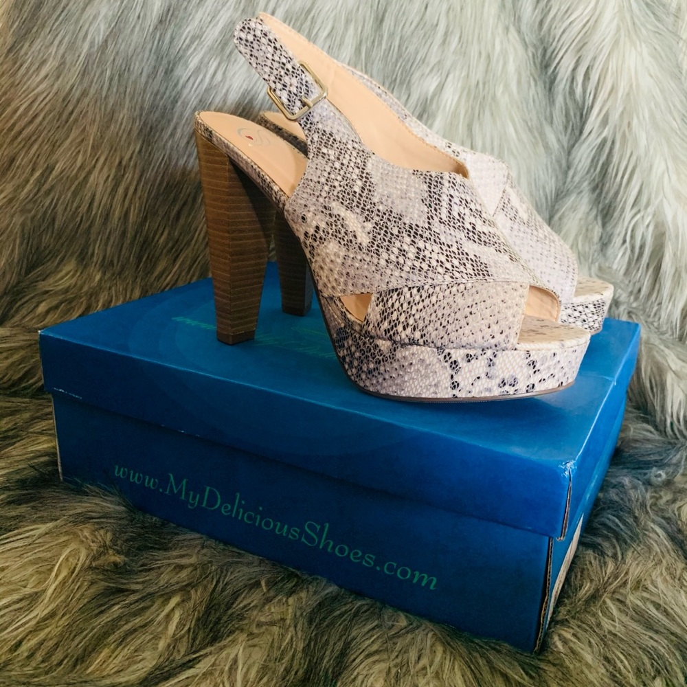 Beige Python Heel - Picture 2 of 2